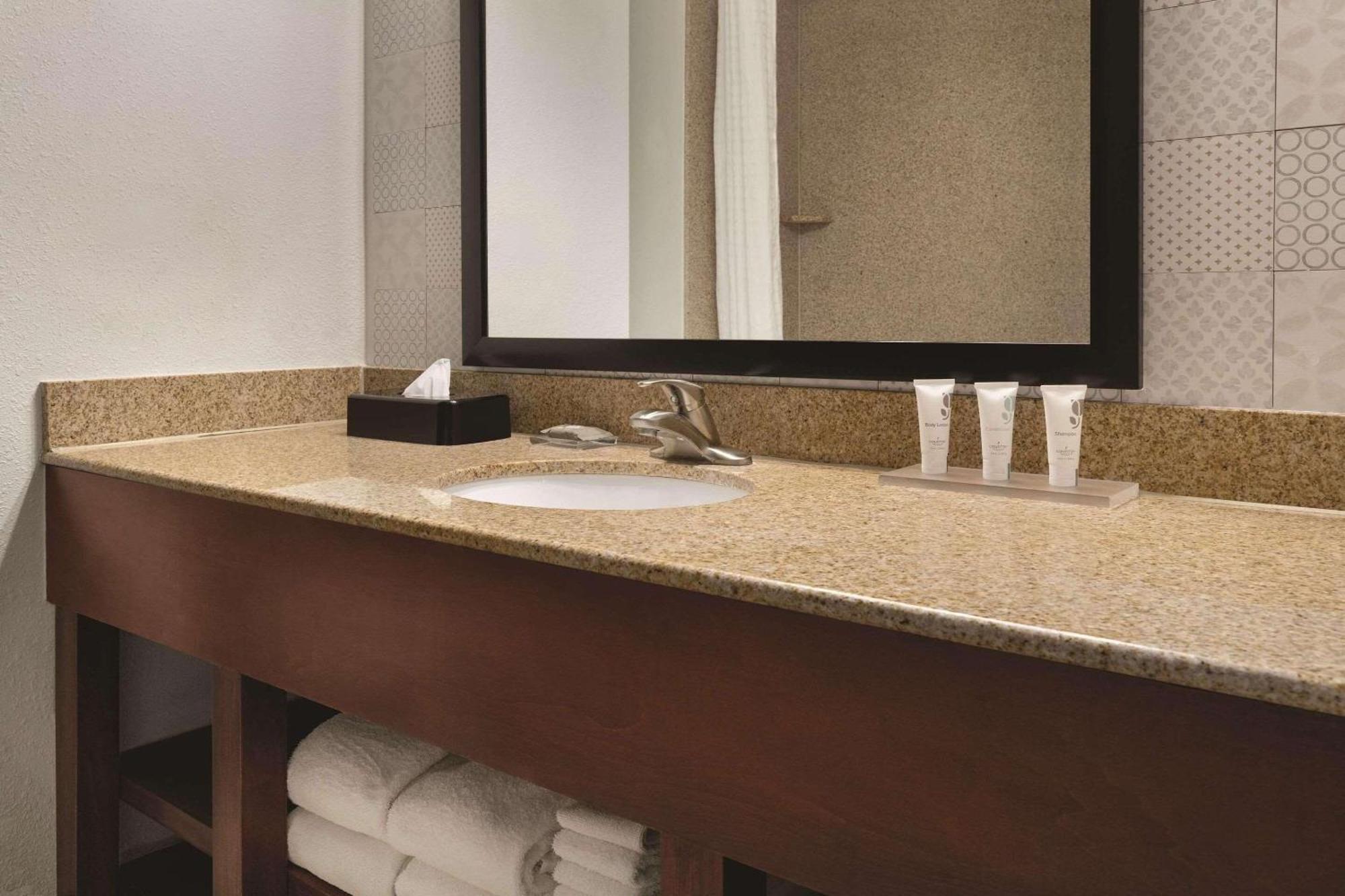 Country Inn & Suites By Radisson, Madison, Al Esterno foto